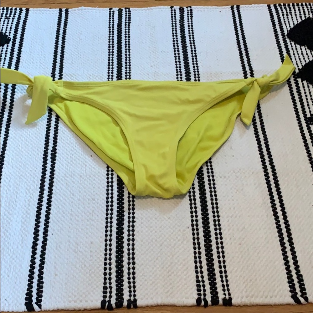 Bikini bottoms